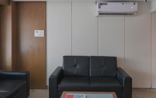 Hotel Qubestay Airport