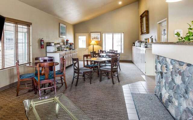 Quality Inn & Suites Minden