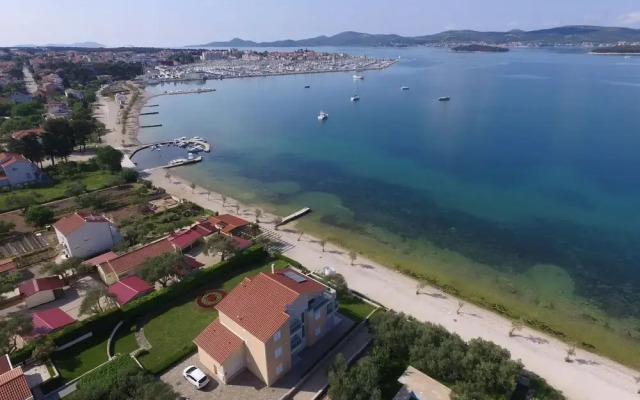 Apartments Citrine on the beach