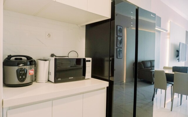 Homey And Spacious 3Br At Sky House Bsd Apartment