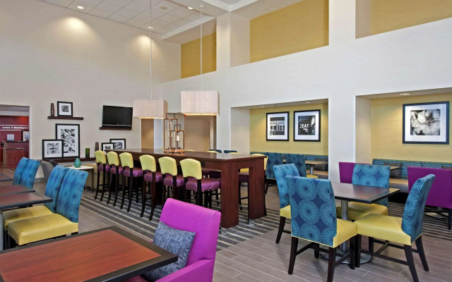 Hampton Inn & Suites Bloomington-Normal