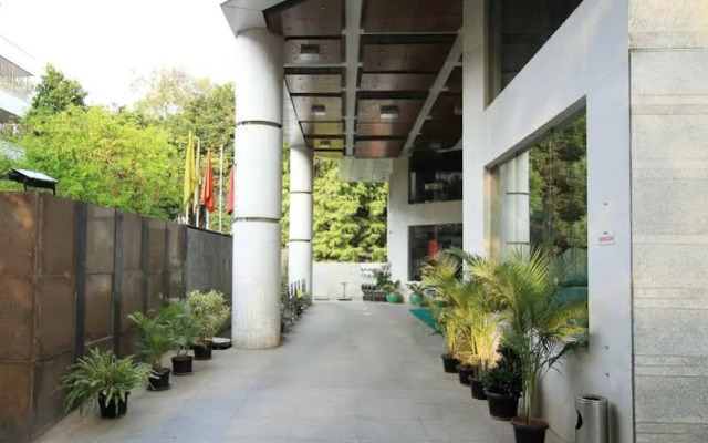 Shravanti Sarovar Portico Bengaluru