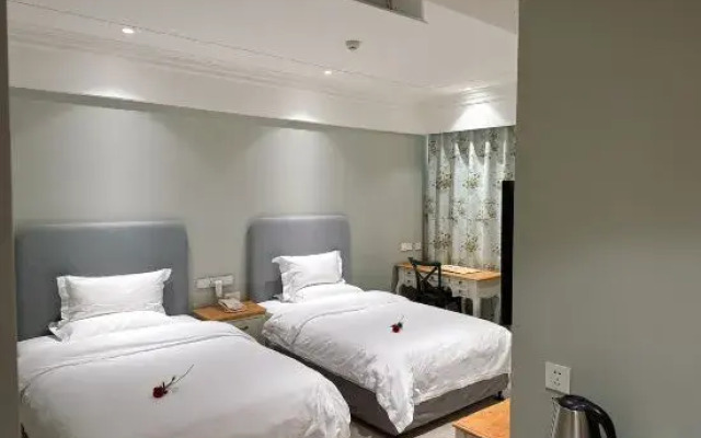 Scenery Hotel
