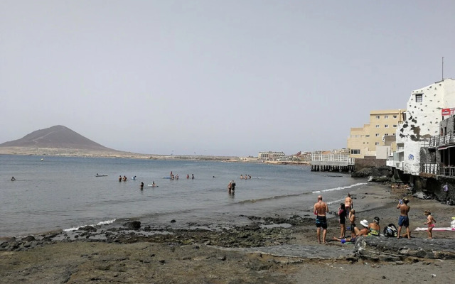 Acosta El Medano 2 Bedrooms 2 mins beach
