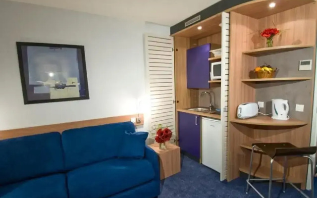 Suite Home - Canal Suites(Paris La Villette)