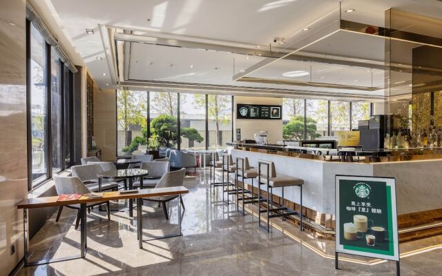 Hsin Hotel