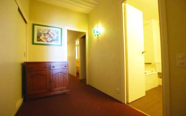 Edificio Zona Media Sierra Nevada