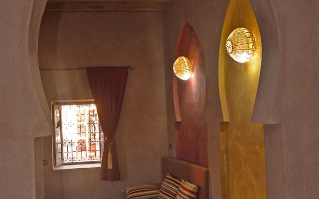 Hotel kasbah sahara services