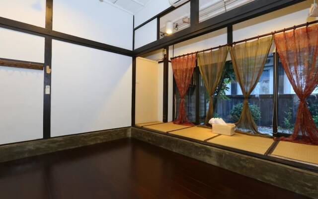 Daydream Hostel