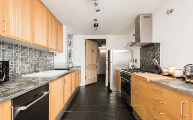 The Saint Giles Haunt - Bright & Central 3bdr Georgian Townhouse
