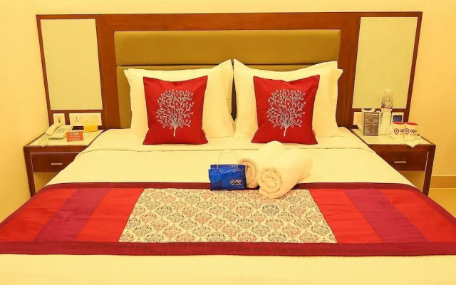 OYO Premium Alleppey Iron Bridge