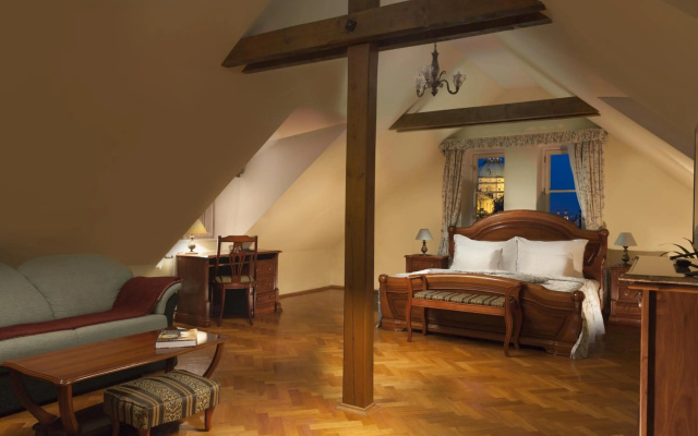 Boutique Hotel Constans
