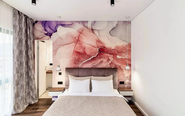 Стильный дом с теплым бассейном и сауной