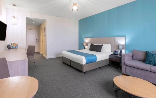 Mantra Melbourne Melton