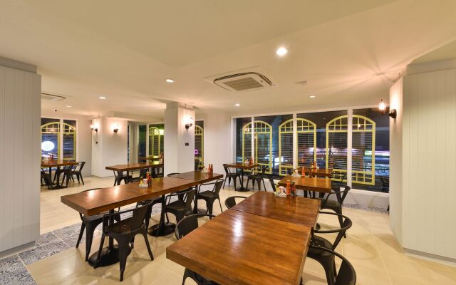 Phuket Montre Resotel