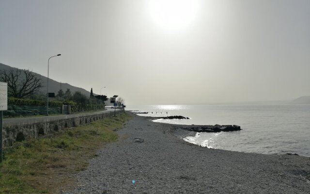 Residence Gardasee Apartments with Lake View