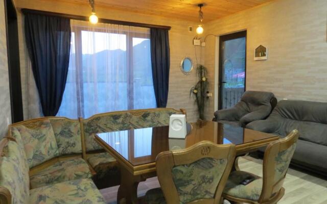 Bibo'S Kokhi Guesthouse