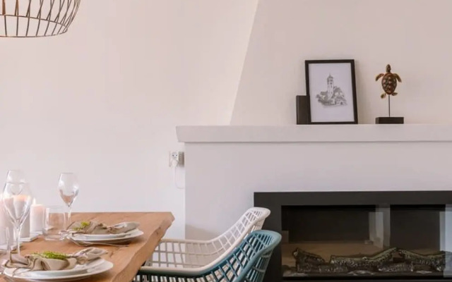 Lovely Apartment With Lateral sea View