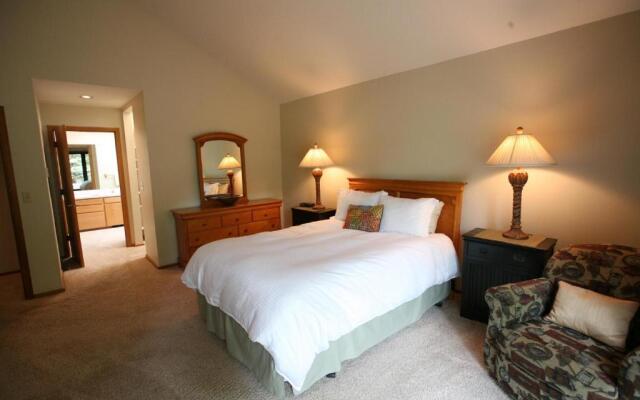 10 Tan Oak-AC-Hot Tub-3BR/3BA