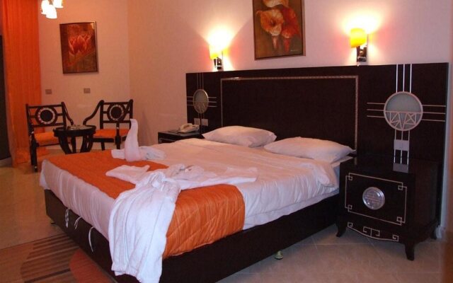 Sphinx Aqua Park Beach Resort