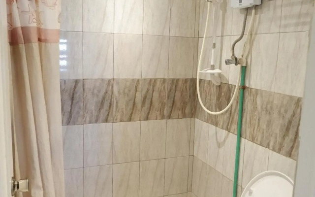 OYO 492 Sunset View Ridge Residences