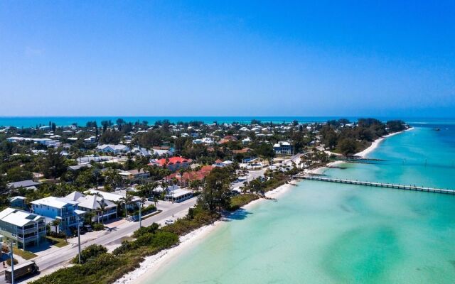 Bayside Bungalows by AMI Locals