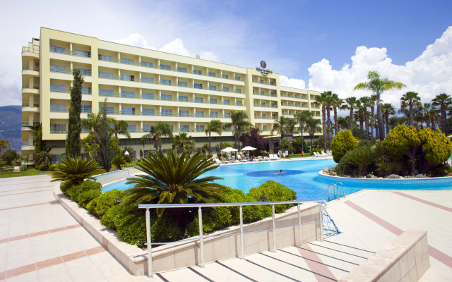 Presa Di Finica Hotel & Suites