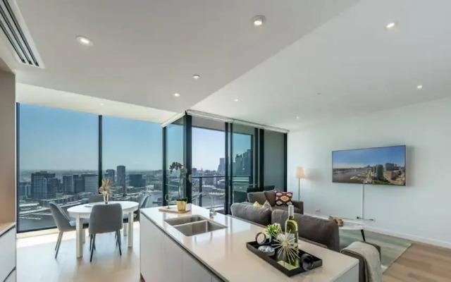 Melbourne Private Apartments - Collins Wharf Waterfront, Docklands