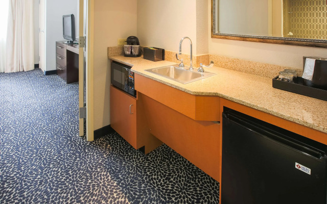 Embassy Suites Louisville East