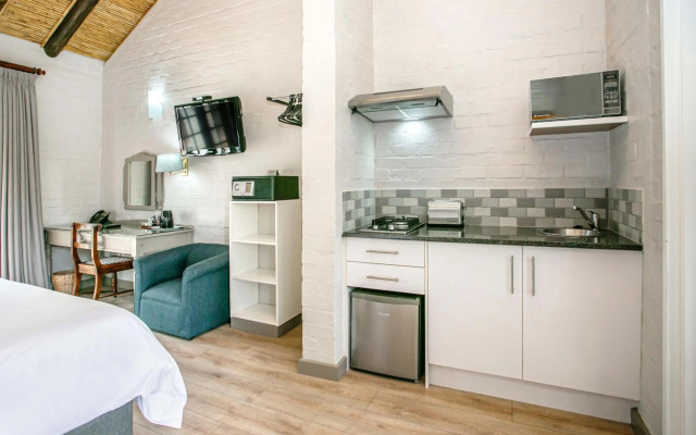 Protea Hotel by Marriott Oudtshoorn Riempie Estate