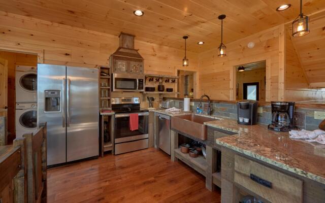 Copper Creek Lodge in Gatlinburg