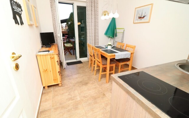 Apartments Trstenica