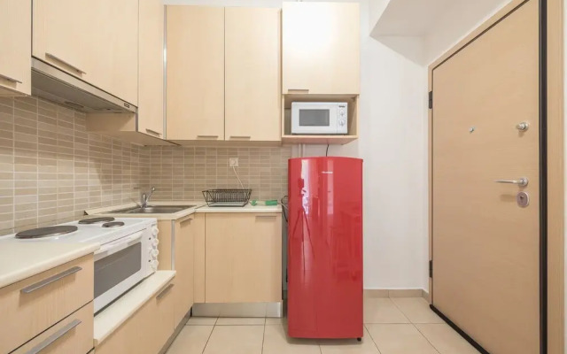 Elegant Koukaki Studio by Cloudkeys