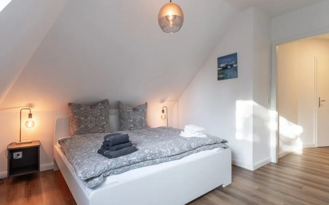 Doppelhaushalfte in Tating