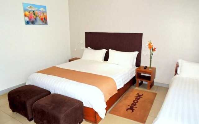 Plumeria Hotel