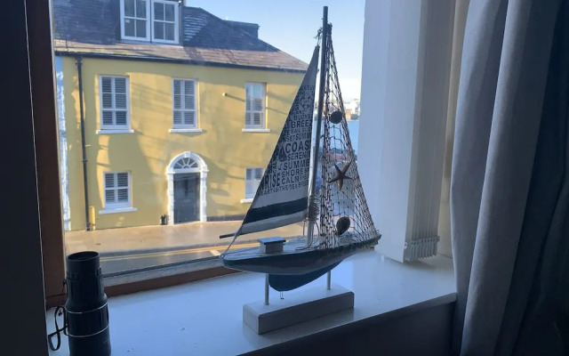 Harbour View Luxury Comfortable Holiday Apartment