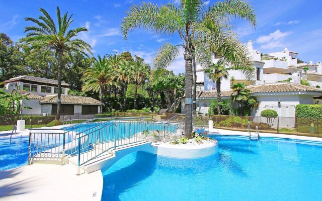 1098 Beachront Modern Duplex Penthouse Roof Terrace 3 Pools