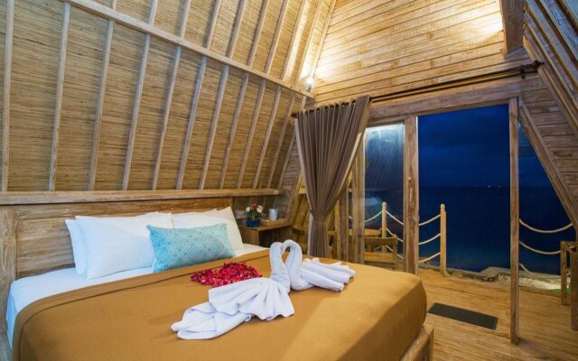 The Dewi Sun Sun Suite