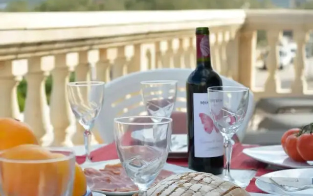 Mallorca Beach Front Line Apartment 6 Pers