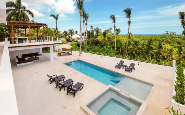 Magnificent new Modern Villa With sea View 5 Bedrooms