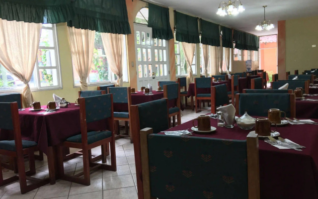 Grand Hotel Panajachel