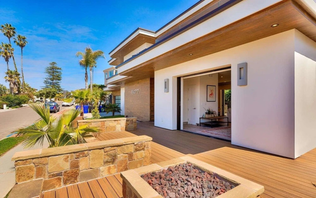 Dolphin Sunset - 4 Br Home