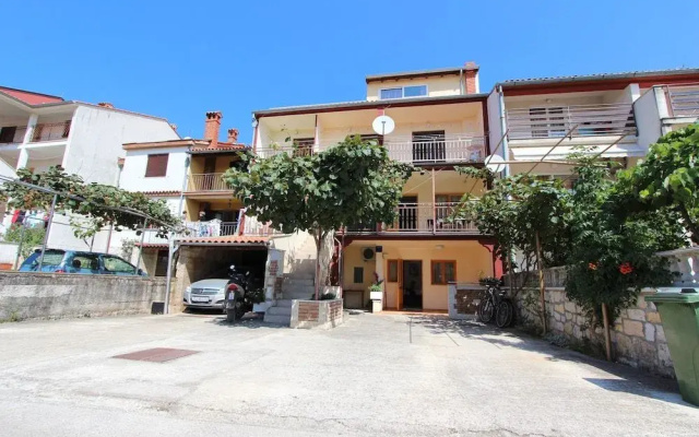 Room and Apartments Mariza