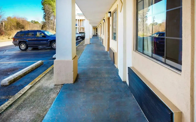 OYO Hotel Jackson South I-55