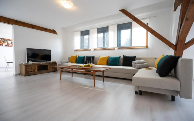 Große 3-Zimmer Maisonette Wohnung in Neuhausen