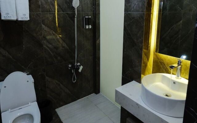 Diamond Hotel Binh Duong