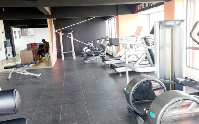 Luxurious Nairobi Condo With Rooftop Pool & Gym