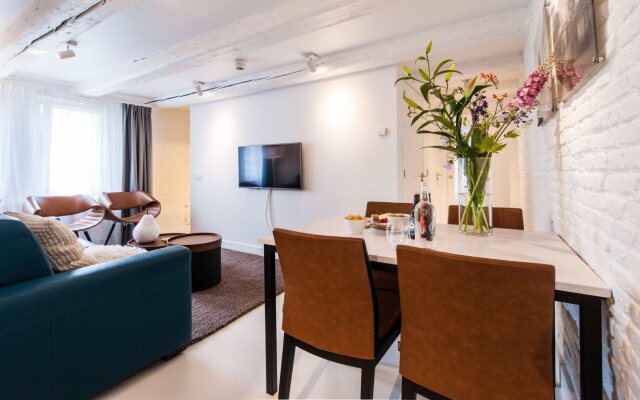 YAYS Amsterdam Prince Island by Numa