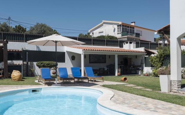 Sesimbra Stylish Villa by Homing