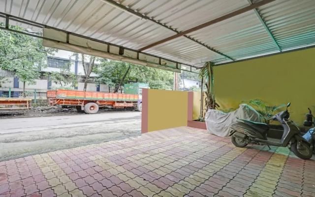 New Harshita inn By Glitz Hotel